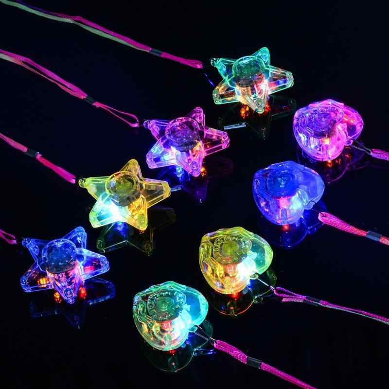 BESTOYARD 8個 ハロウィン ネックレス ライトアップ ネックレス 星 ハート形 光るおもちゃ 子供 女の子 ランプ フラッシュ LED ジュエリ